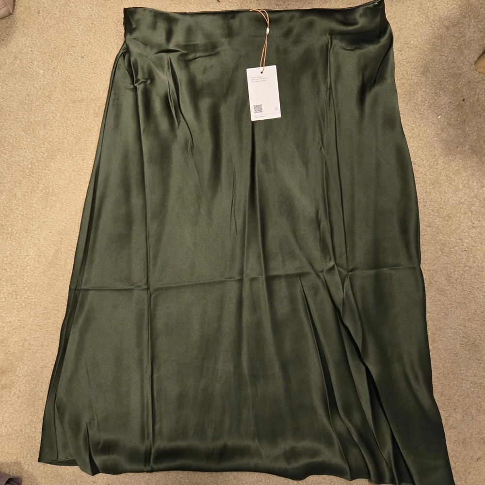NWT Quince Washable Silk Skirt